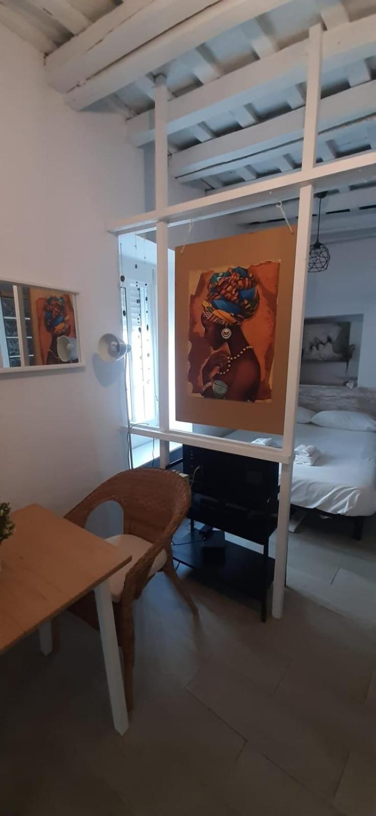 Loft De La Morena Y Estudio Jr مْبيخير ذي لا فرونتيرا الغرفة الصورة